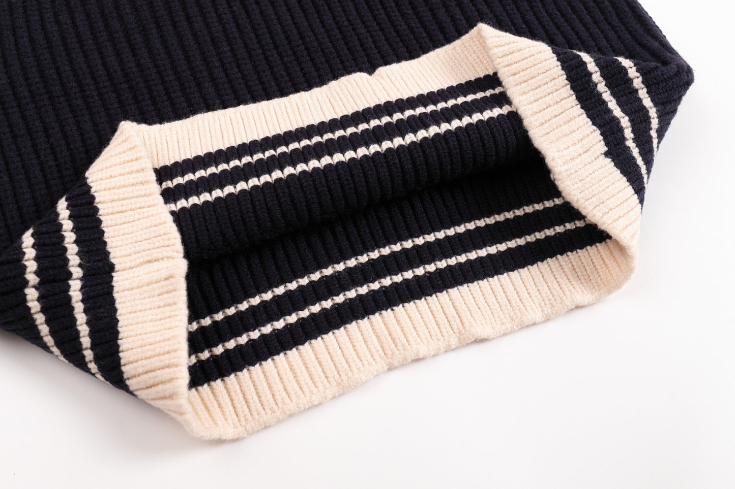 AMI Paris Ami de Cœur Varsity Stripe Knit Vest