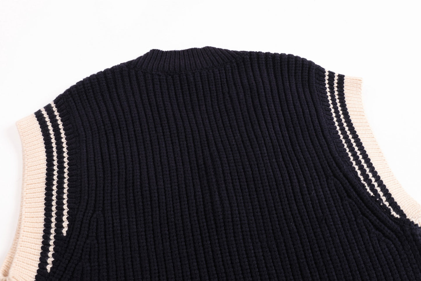 AMI Paris Ami de Cœur Varsity Stripe Knit Vest