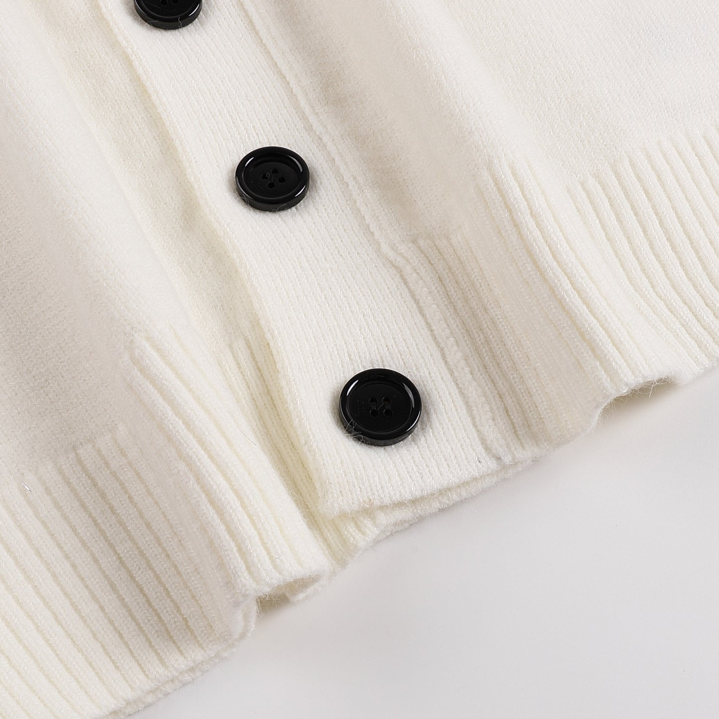 AMI Paris Ami de Cœur Gold Sequin Logo V-Neck Wool Cardigan — Ivory