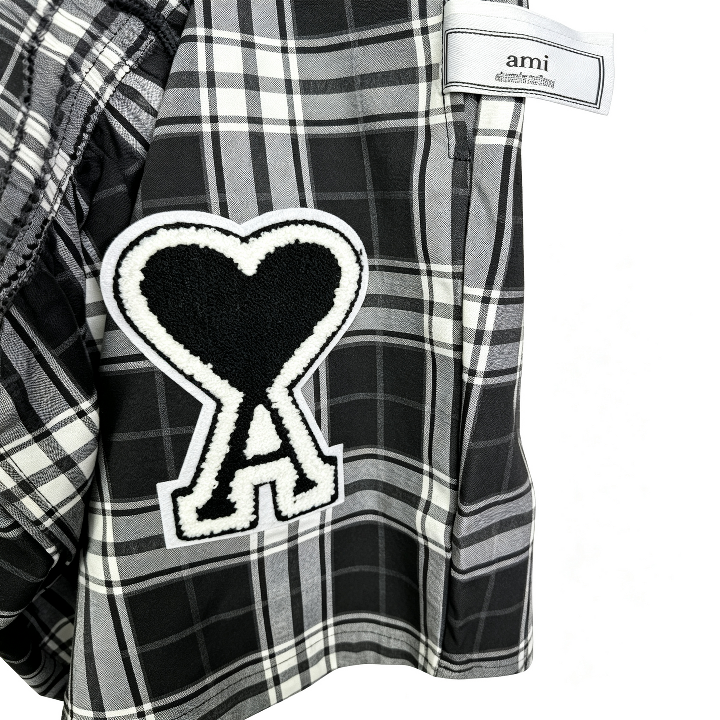 AMI Paris Ami de Cœur Chenille Logo Plaid Shorts — Black / White